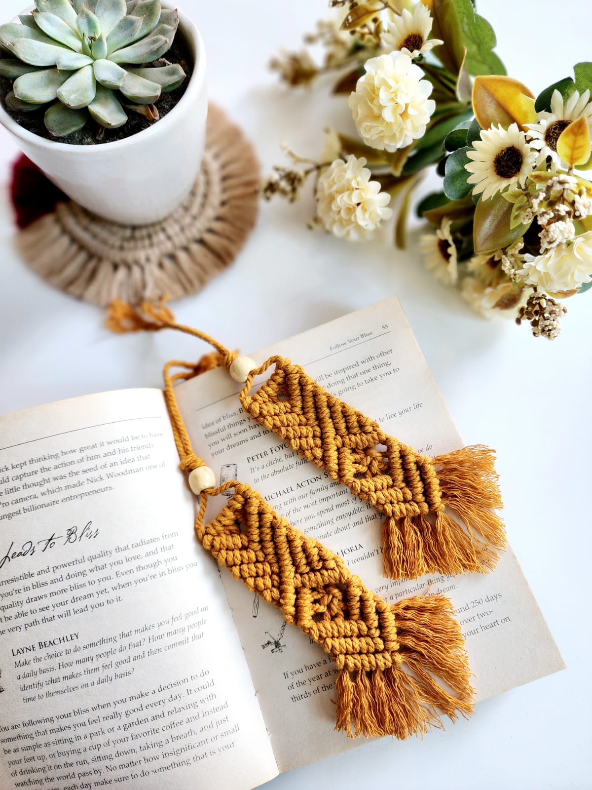 LuxeNest Bookmarks