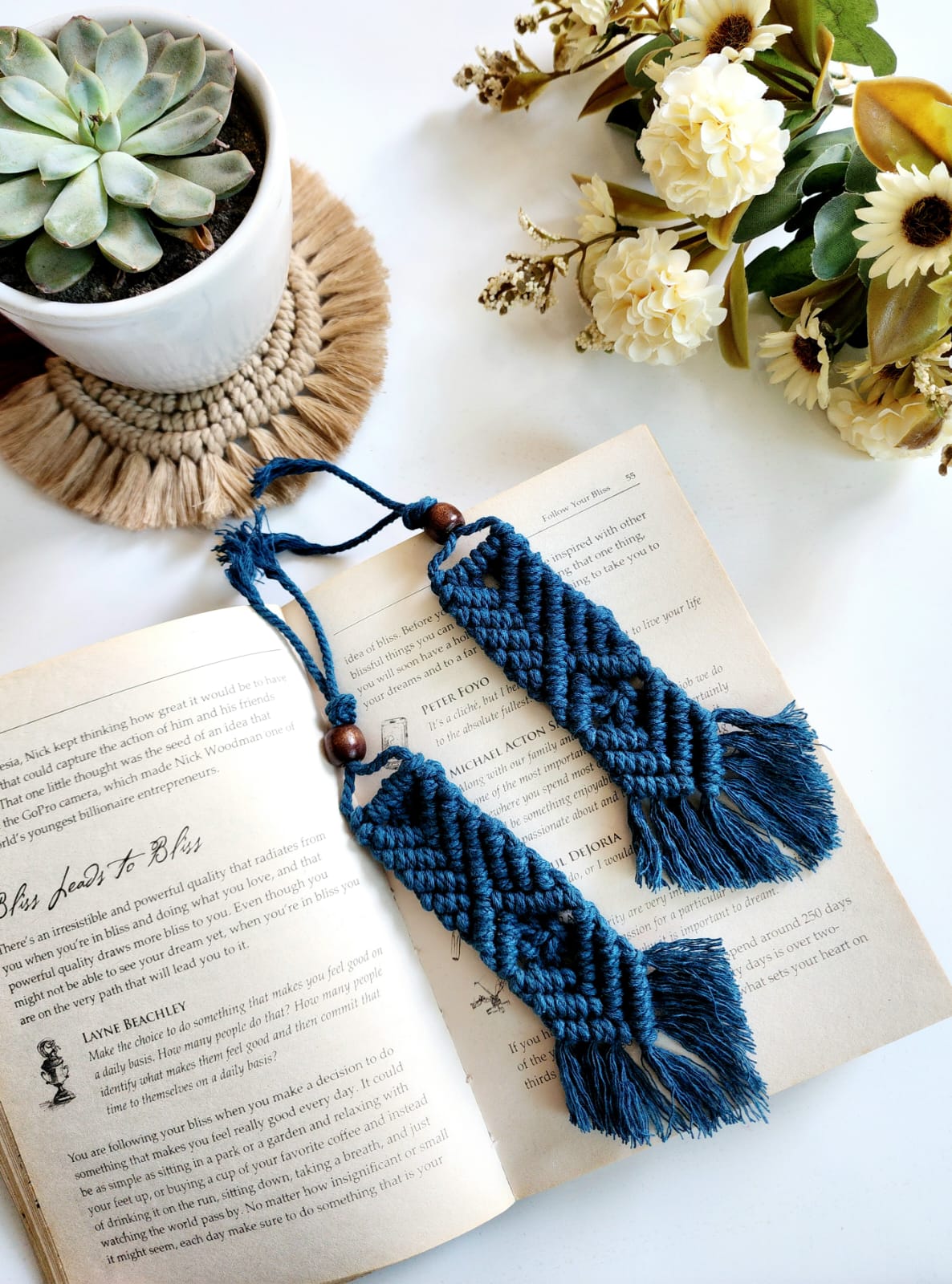 LuxeNest Bookmarks