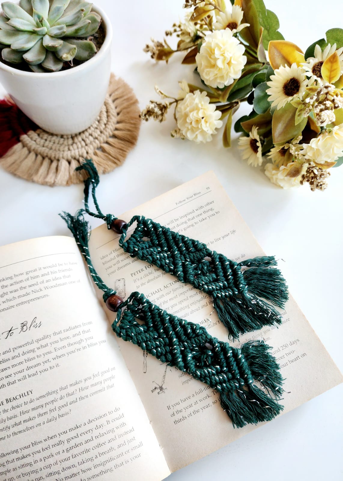 LuxeNest Bookmarks